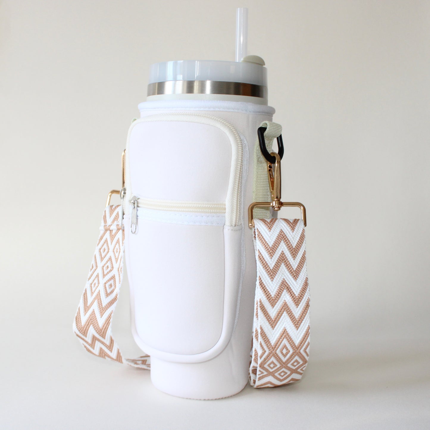 1.2L Bottle Carrier with Chevron Beige Strap