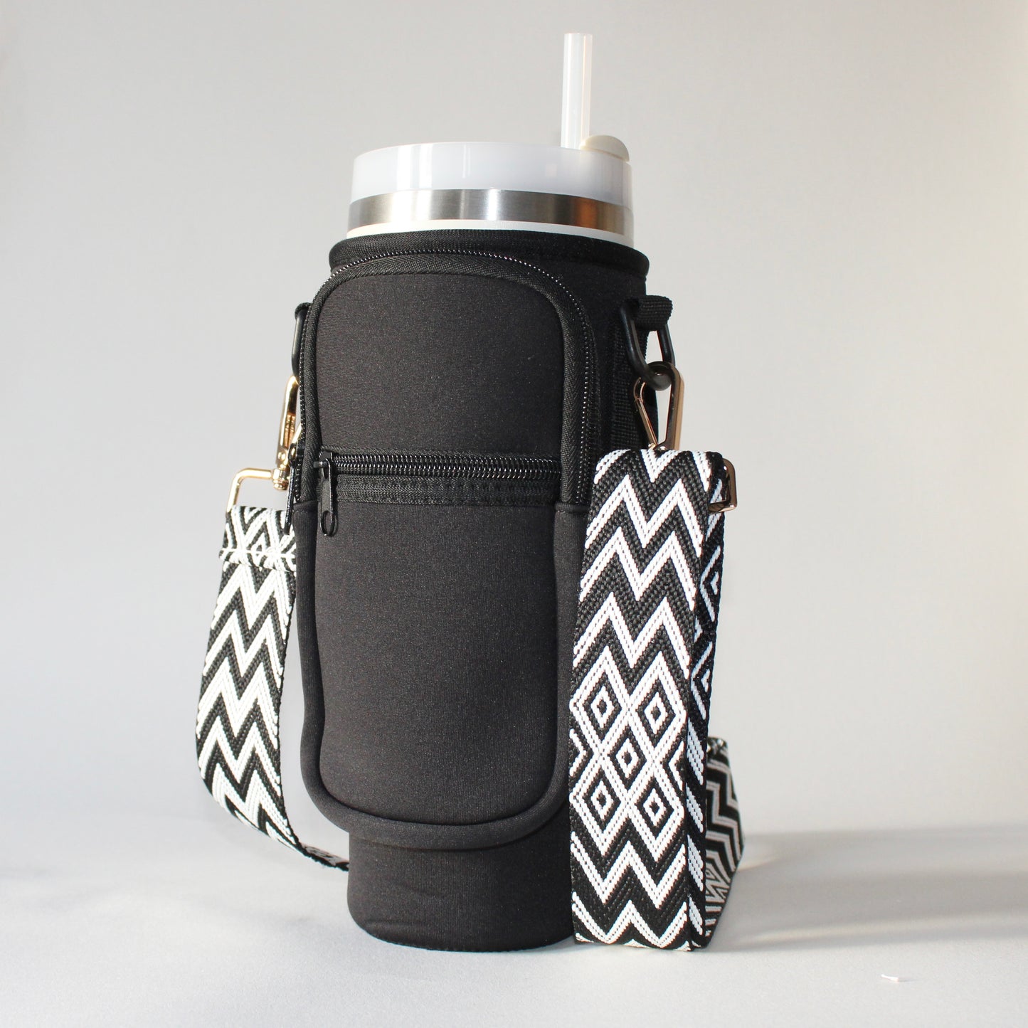 1.2L Black Bottle Carrier with Chevron Black Strap